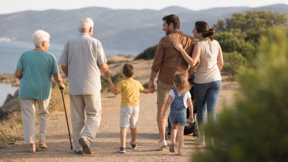 Voyages intergénérationnels : organiser un circuit pour tous les âges